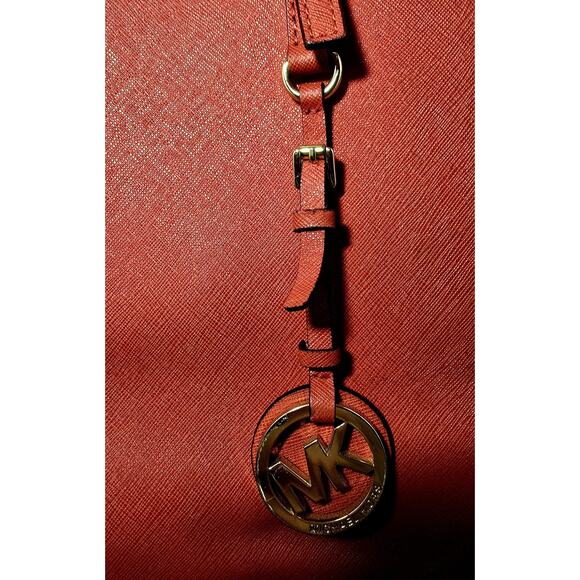 Michael Kors Jet Set Travel Tote Saffiano Leather Tote Red-Orange LG MSRP $278 - Picture 3 of 14